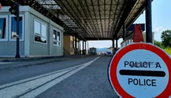 Prishtina ‘ashpërson’ ligjet për të huajt! Makinat me targa të huaja nuk mund të qarkullojnë pa autorizim…