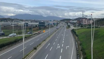 Pritet të sjellë një përmirësim të trafikut, Noni: Korsitë e reja të autostradës Tiranë-Durrës hapen këtë muaj