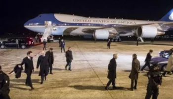 Probleme teknike në aeroplanin e Presidentit Donald Trump, Air Force One i nisur për Davos detyrohet të kthehet mbrapsht