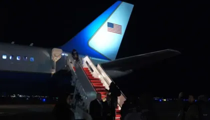 Probleme teknike në Air Force One, Trump udhëton drejt Davos me avion rezervë