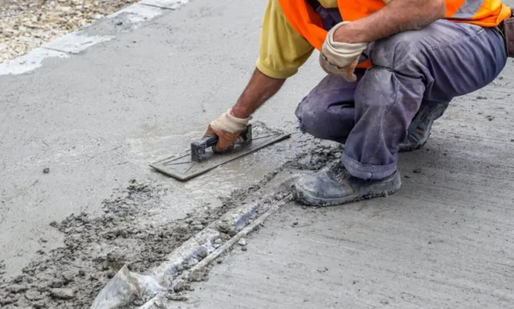 Programi i ri, qeveria investon më shumë në beton sesa në njerëz
