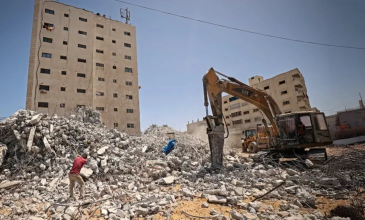 Projekti për rindërtimin e Gazës/ Nis puna e Komitetit administrativ në Kajro, i pranishëm edhe dhëndri i Trump