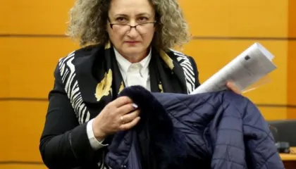 ‘Prokuroria mbyll verifikimet për Irena Gjokën’/ BIRN: Gjyqtarja rezultoi e dënuar në Greqi