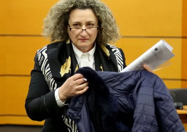 ‘Prokuroria mbyll verifikimet për Irena Gjokën’/ BIRN: Gjyqtarja rezultoi e dënuar në Greqi