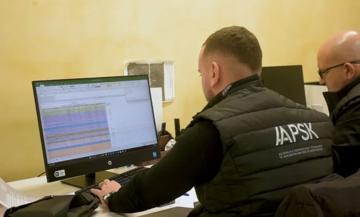 Pronat e kreut spanjoll të një skeme piramidale sekuestrohen dy herë në Shqipëri/ Mbi 23 hektarë tokë në Dhërmi, makina dhe llogari bankare