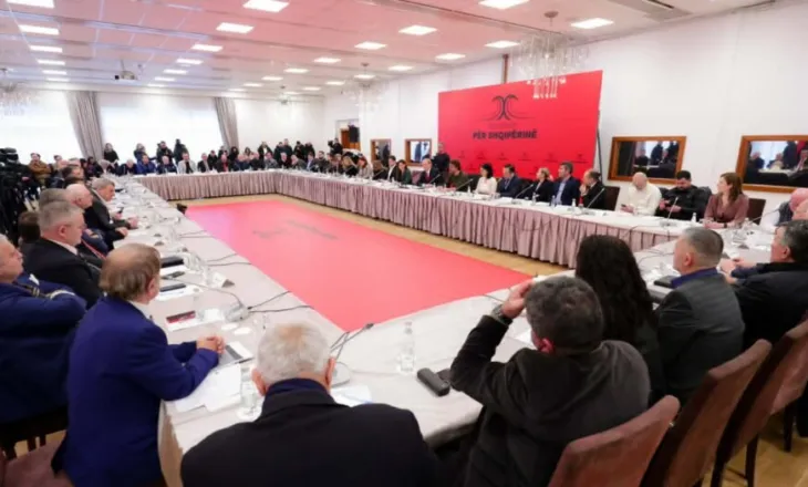 Propozimi i aktivistit: Departament i ri brenda PD për të angazhuar komunitetet fetare në frontin opozitar kundër regjimit