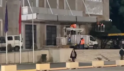 Protesta e 24 janarit, “blindohen” dyert e kryeministrisë