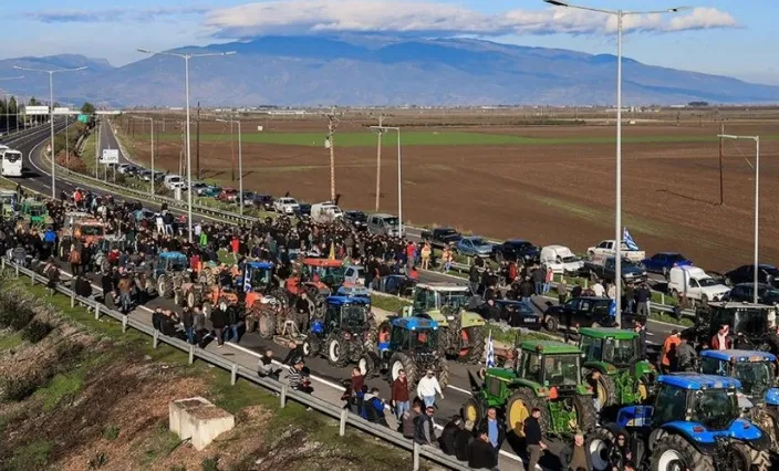 Protesta e fermerëve grekë, bllokohet sot aksi Kakavijë-Janinë