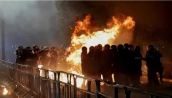 Protesta e opozitës bëhet lajm në median kombëtare gjermane: Policia përdori topa uji dhe gaz lotsjellës ndaj protestuesve
