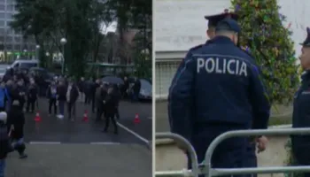 Protesta e opozitës “blindon” Tiranën, 1350 efektivë në terren, Kryeministria “vishet” me gardh metalik (VIDEO)