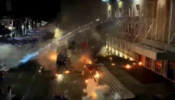 Protesta e opozitës, Gjykata e Tiranës cakton masën “detyrim paraqitje” për 19 të arrestuarit