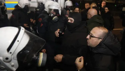 Protesta e opozitës/ Policia: 18 persona të arrestuar, mes tyre 3 deputetët e PD