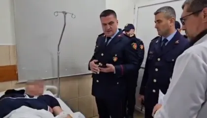 Protesta e PD, 23 qytetarë të shoqëruar mes tyre dhe një i mitur! 11 policë marrin ndihmë mjekësore