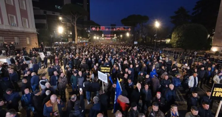Protesta e PD, policia publikon planin e masave! Ja rrugët që do të bllokohen
