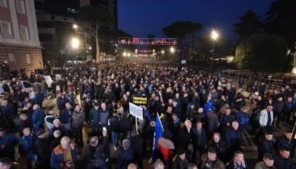 Protesta kombëtare e opozitës, tubimi nis në orën 17:00 para Kryeministrisë dhe është kërkuar pa afat
