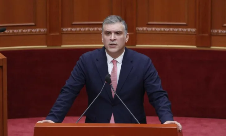 Protesta para kryeministrisë, Blushi thirrje qytetarëve: Sot dita e revoltës, kjo bandë duhet shkërmoqur