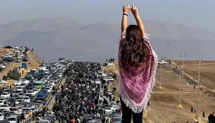 Protestat dhe paralajmërimet e SHBA-ve e tronditin Iranin në pikën e tij më të dobët prej vitesh