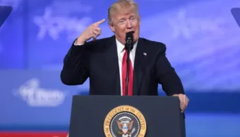 Protestat me viktima në Iran/ Teherani i përgjigjet Trump: Ndërhyrja rrezikon destabilizim…