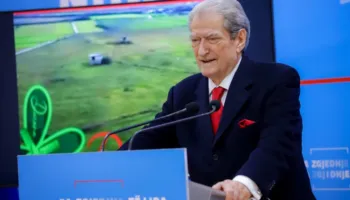 Protestat në Iran, Berisha: 2026 viti i përmbysjes së diktaturave, regjimi i Teheranit në grahmat e fundit