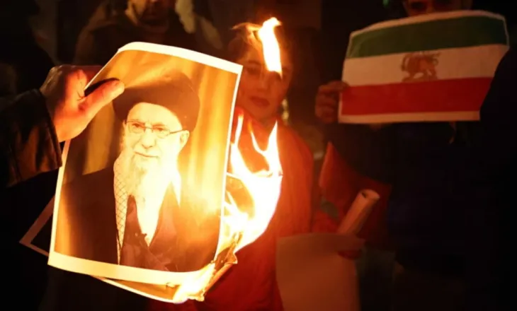 Protestat në Iran/ Grupet e të drejtave të njeriut: Të paktën 2,571 të vdekur