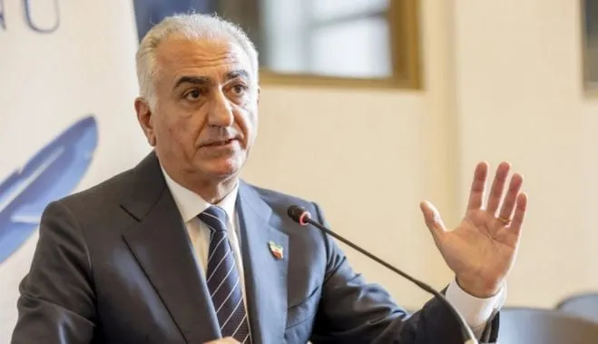 Protestat në Iran, i dërguari i posaçëm i Trump takim sekret me djalin në mërgim të Shahut të fundit të Teheranit, Reza Pahlavi