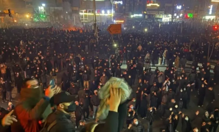 Protestat në Iran, Trump: Iranianët po kërkojnë lirinë, SHBA-ja është e gatshme të ndihmojë