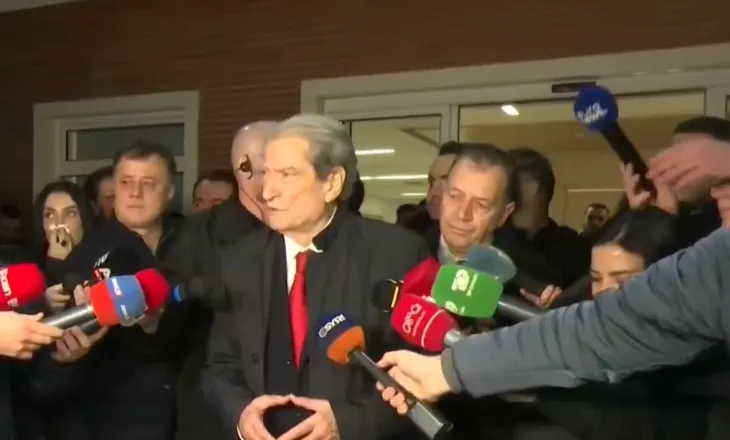 “Protestuesit paqësorë”, Berisha: Lironi menjëherë 25 të arrestuarit, beteja jonë do të vijojë deri në fundin e Ramës