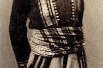 Pse është keqkuptuar fotografia e Nikola Tesles me “veshje tradicionale shqiptare”