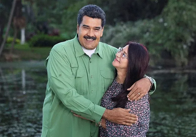 Pse Maduro u lidh me gruan e tij për njëzet vjet para se të martohej fshehurazi