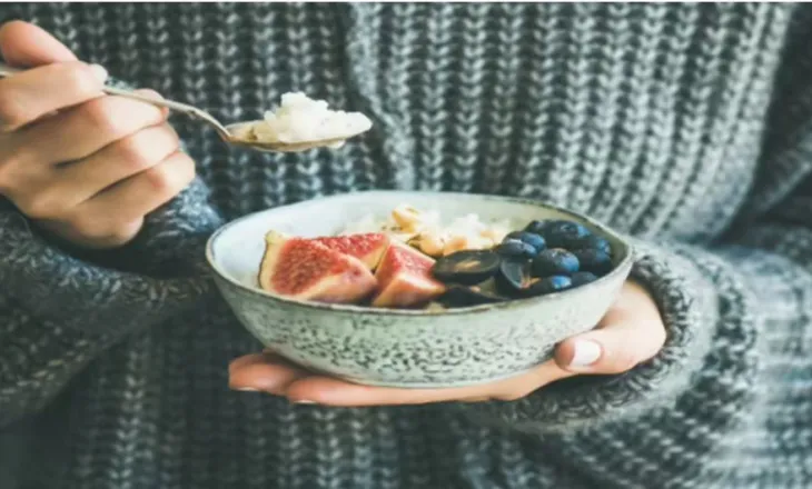 Pse ndihemi më të uritur në dimër?