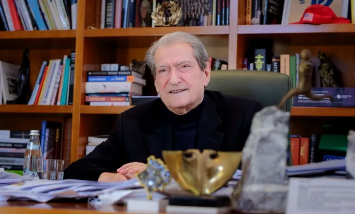 “Pse si fton në protestë?”, Berisha ‘shpërthen’ ndaj Topit dhe Bashës: Fatkeqësi e kombit, pseudointelektualë! PD e donin për pasuri e prona!