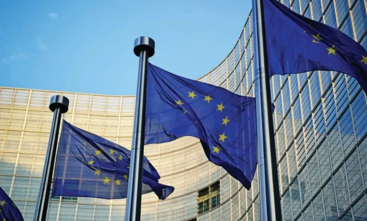 Publikim me detyrim i dokumenteve/ Integrimi në BE, rregulla të reja transparence për autoritetet publike