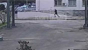 Publikohen pamjet e Altin Ndocit duke u arratisur nga Spitali i Durrësit