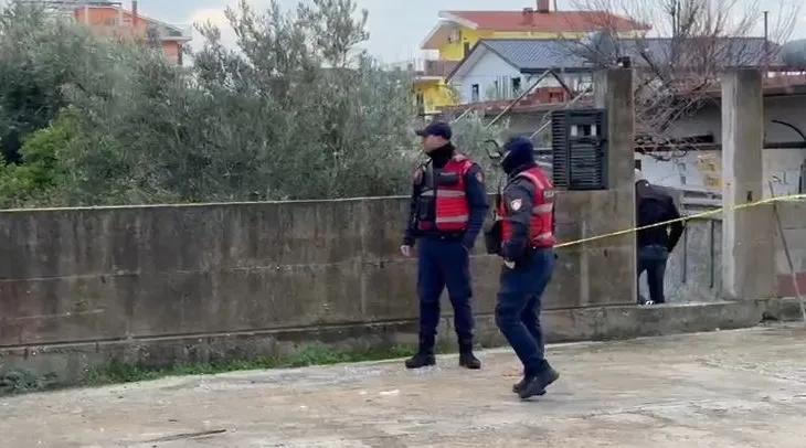 “Punonin bashkë burrë e grua”, flasin fqinjët në Orikum: Jemi të tronditur nga ngjarja, na ra si bombë