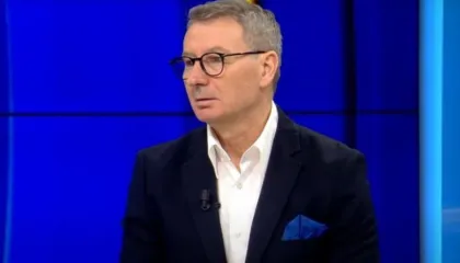 “Pushteti nuk rrëzohet me molotovë”, Kadilli kritika PD: Berisha përdor të njëjtat strategji