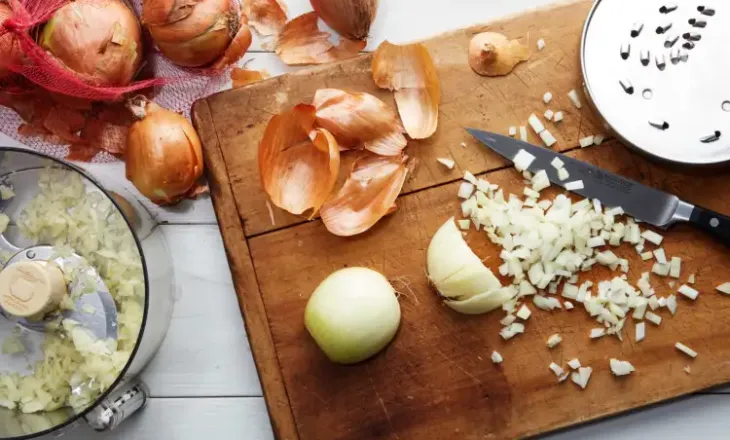 Qepa: Ilaçi natyral për zemër, flokë dhe peshë