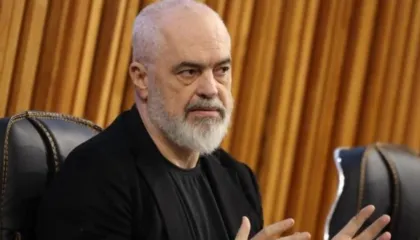 “Qiratë e larta”, Rama: Do ngrihen kampuse në Durrës për studentët e Tiranës