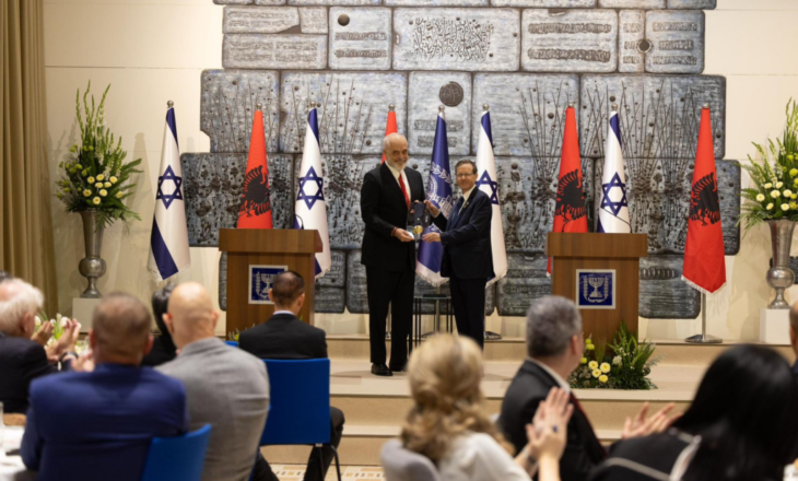 Rama dy ditë në Jeruzalem: Nga fjala në Knesset, takimi me Netanyahun e deri te vizita te Muri i Lotëve