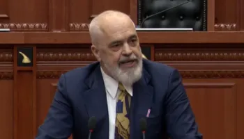 Rama ironi të fortë me opozitën: Ju fituat, po votoni që unë të vetëdorëzohem në SHBA, por si anëtar i Bordit të Paqes