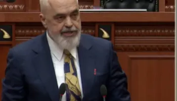 Rama ironizon opozitës: Prisnit gjyqin tim në SHBA, por erdhi ftesë për Bordin e Paqes