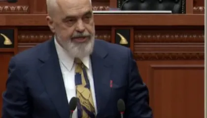 Rama ironizon opozitës: Prisnit gjyqin tim në SHBA, por erdhi ftesë për Bordin e Paqes