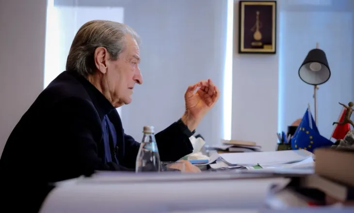 “Rama ka pushtuar parlamentin dhe..’/ Berisha thirrje qytetarëve: Duhet të ngriheni, shpëtoni Shqipërinë