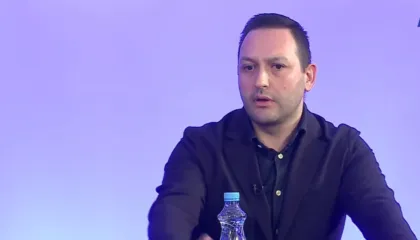 ‘Rama, karshillëk SHBA-së’, Çeno: Fjalimet e tij, të ngjashme me të Enver Hoxhës kur luftonte imperializmin amerikan