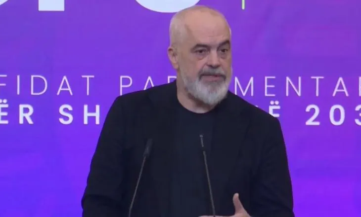 Rama mbledh grupin e PS: Brenda 2 vitesh të përmbushim kriteret për integrimin në BE