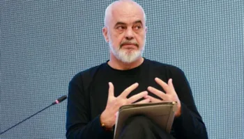 Rama mbledh qeverinë në Pallatin e Brigadave, ja çfarë do diskutohet në takimin e parë me kabinetin për 2026-ën