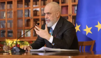 Rama merr ftesë personale nga Trump, pjesë e Bordit të Paqes