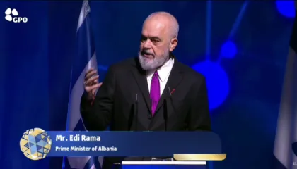 Rama merr pjesë në konferencën Ndërkombëtare për Luftën Kundër Antisemitizmit