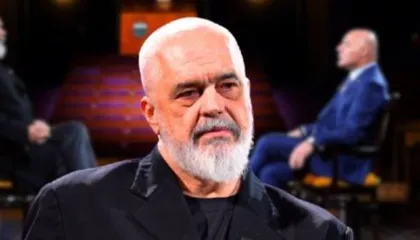 Rama në Abu Dhabi, por i mbetet mendja te Fevziu: Kërkoju falje shikuesve për gënjeshtrën që the, i keqtrajtove brutalisht…