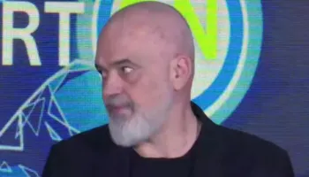 Rama: Të mos humbim kohë me burokracinë e doganeve, të mbështetemi te digjitalizimi