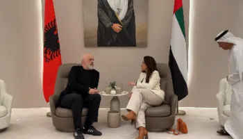 Rama vizitë në Emiratet e Bashkuara Arabe: Mikpritje vëllazërore…